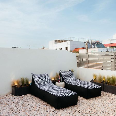Num Suites & Lofts Атина Екстериор снимка