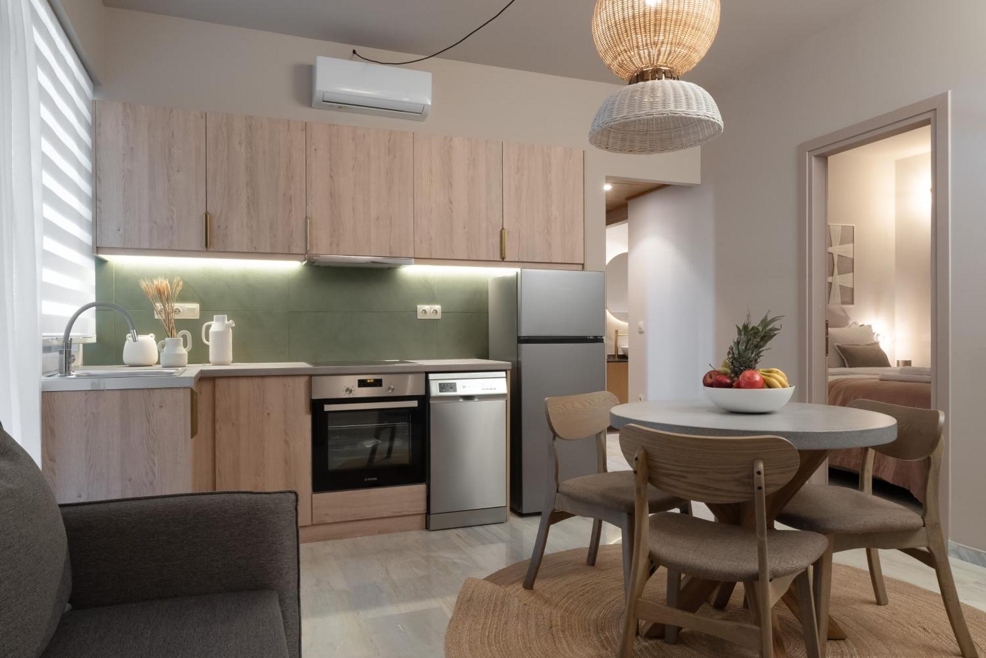 Num Suites & Lofts Атина Екстериор снимка