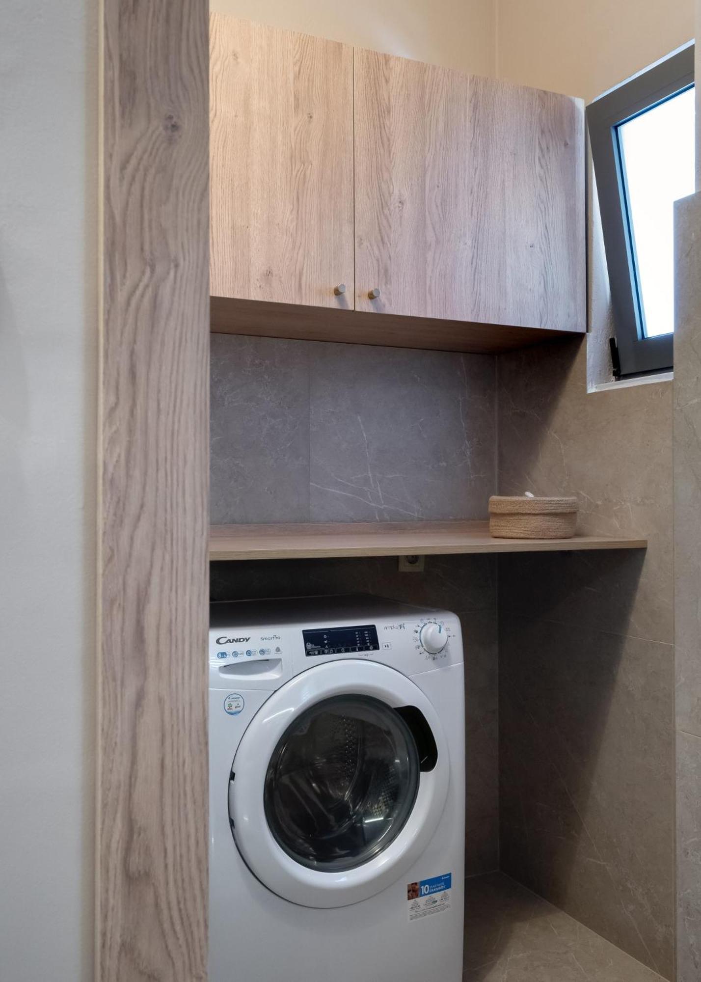 Num Suites & Lofts Атина Екстериор снимка
