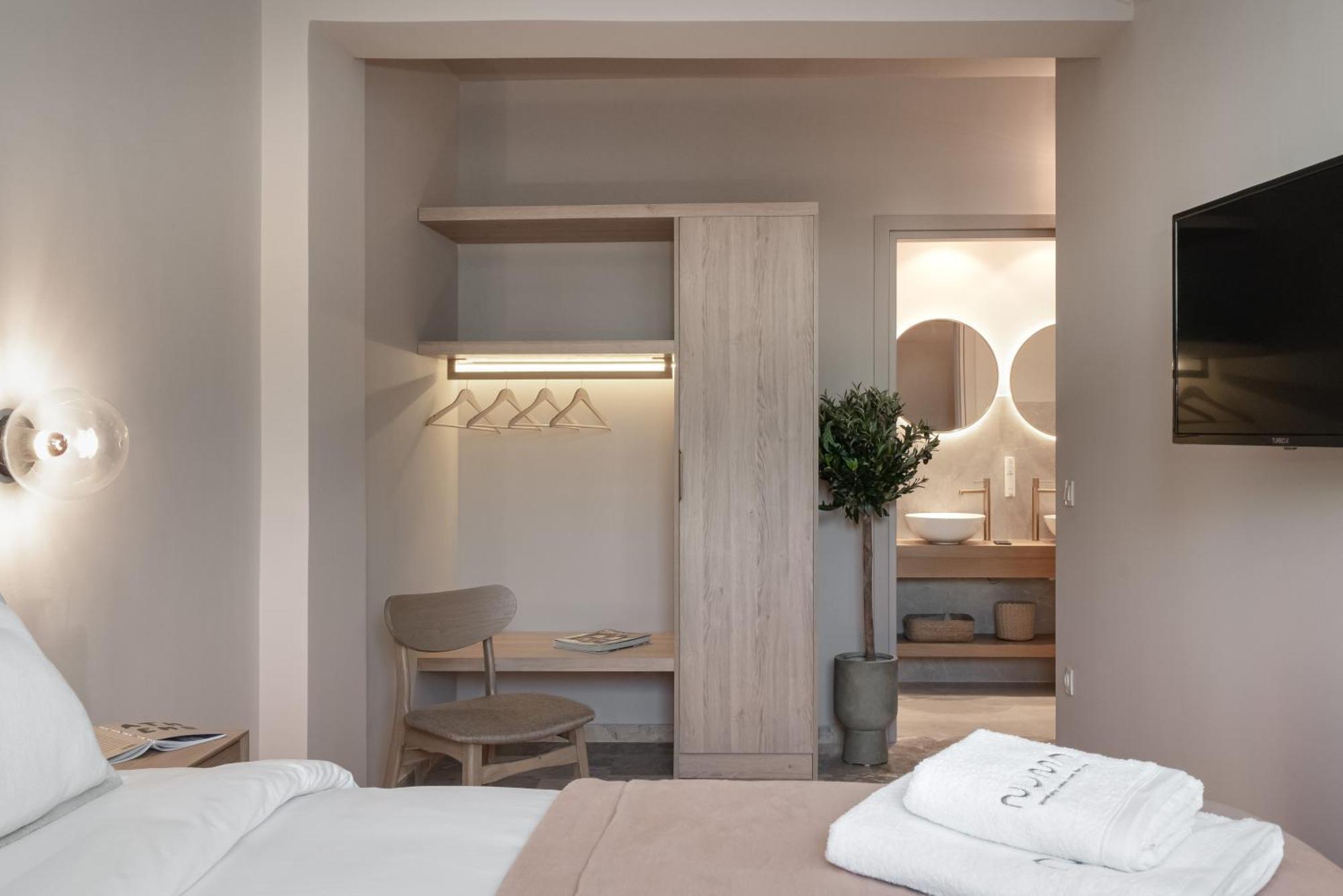 Num Suites & Lofts Атина Екстериор снимка
