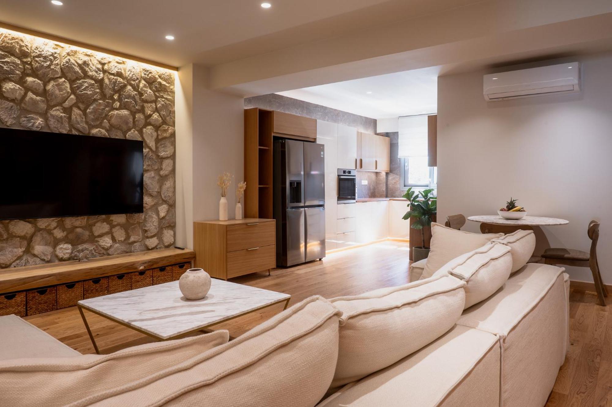 Num Suites & Lofts Атина Екстериор снимка