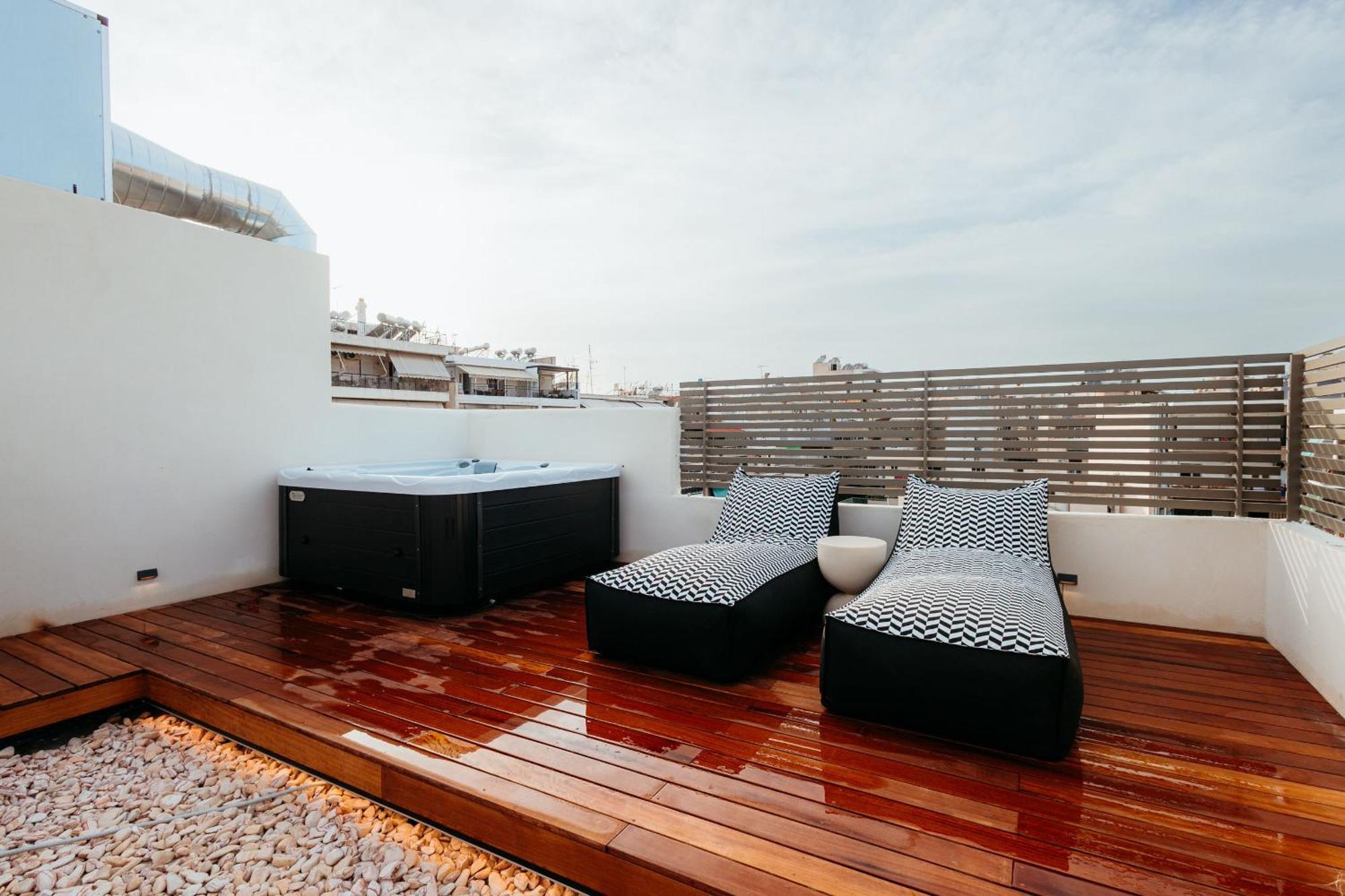 Num Suites & Lofts Атина Екстериор снимка